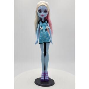 Monster High Doll Abbey Bominable 10.5" Tall Blue White Dead Tired Accessories